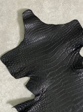 画像2: スモールクロコダイル　ブラック　37　ポロサス　ワニ革　クロコダイル革　 (2)