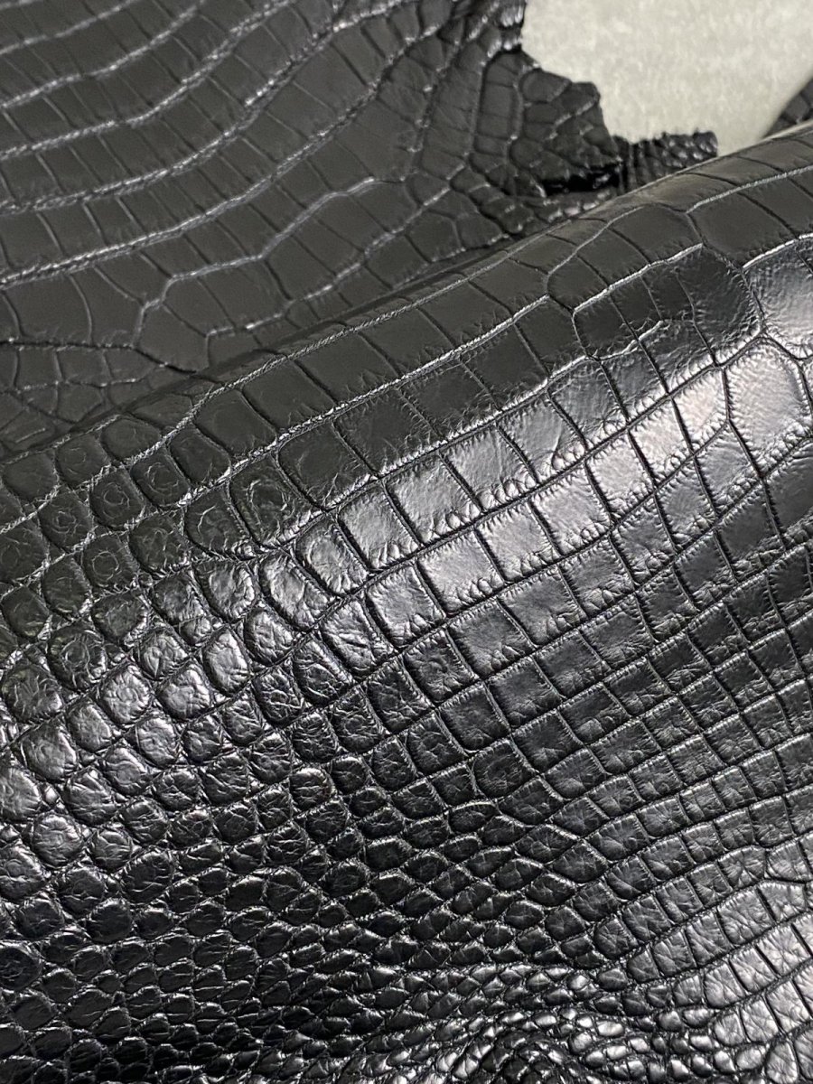 画像9: スモールクロコダイル　ブラック　37　ポロサス　ワニ革　クロコダイル革　 (9)