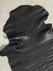 画像2: スモールクロコダイル　ブラック　42　ポロサス　ワニ革　クロコダイル革　 (2)