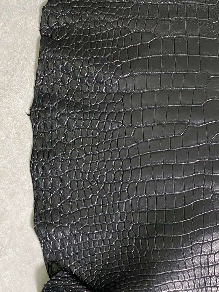 画像3: スモールクロコダイル　ブラック　42　ポロサス　ワニ革　クロコダイル革　 (3)