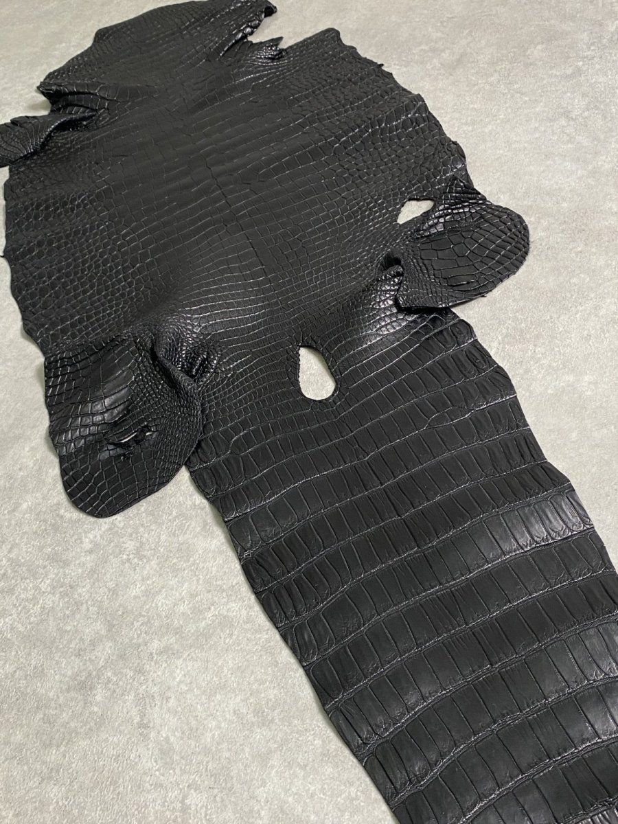 画像7: スモールクロコダイル　ブラック　42　ポロサス　ワニ革　クロコダイル革　 (7)