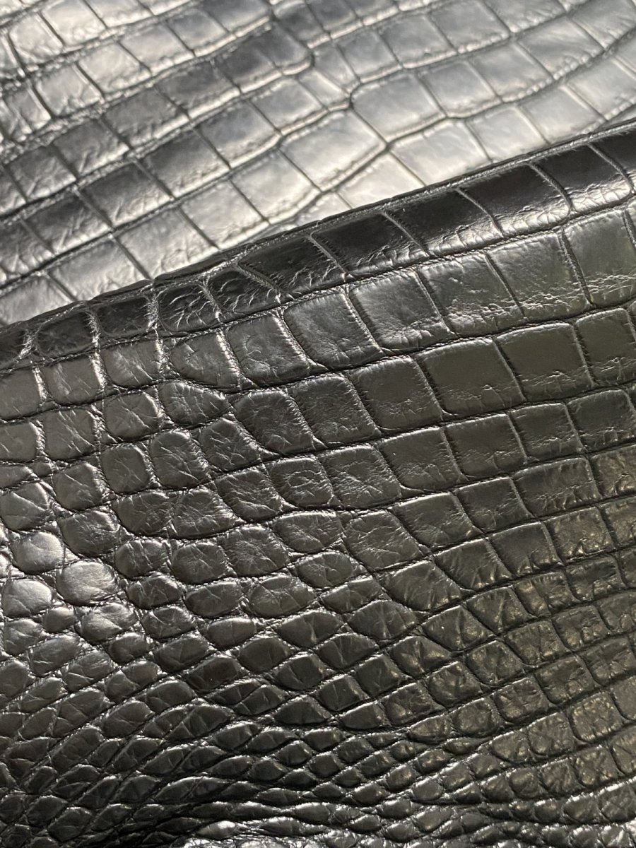 画像9: スモールクロコダイル　ブラック　40　ポロサス　ワニ革　クロコダイル革　 (9)