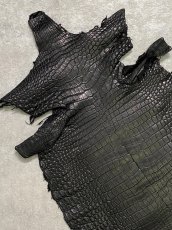 画像2: スモールクロコダイル　ブラック　25　ポロサス　ワニ革　クロコダイル革　 (2)