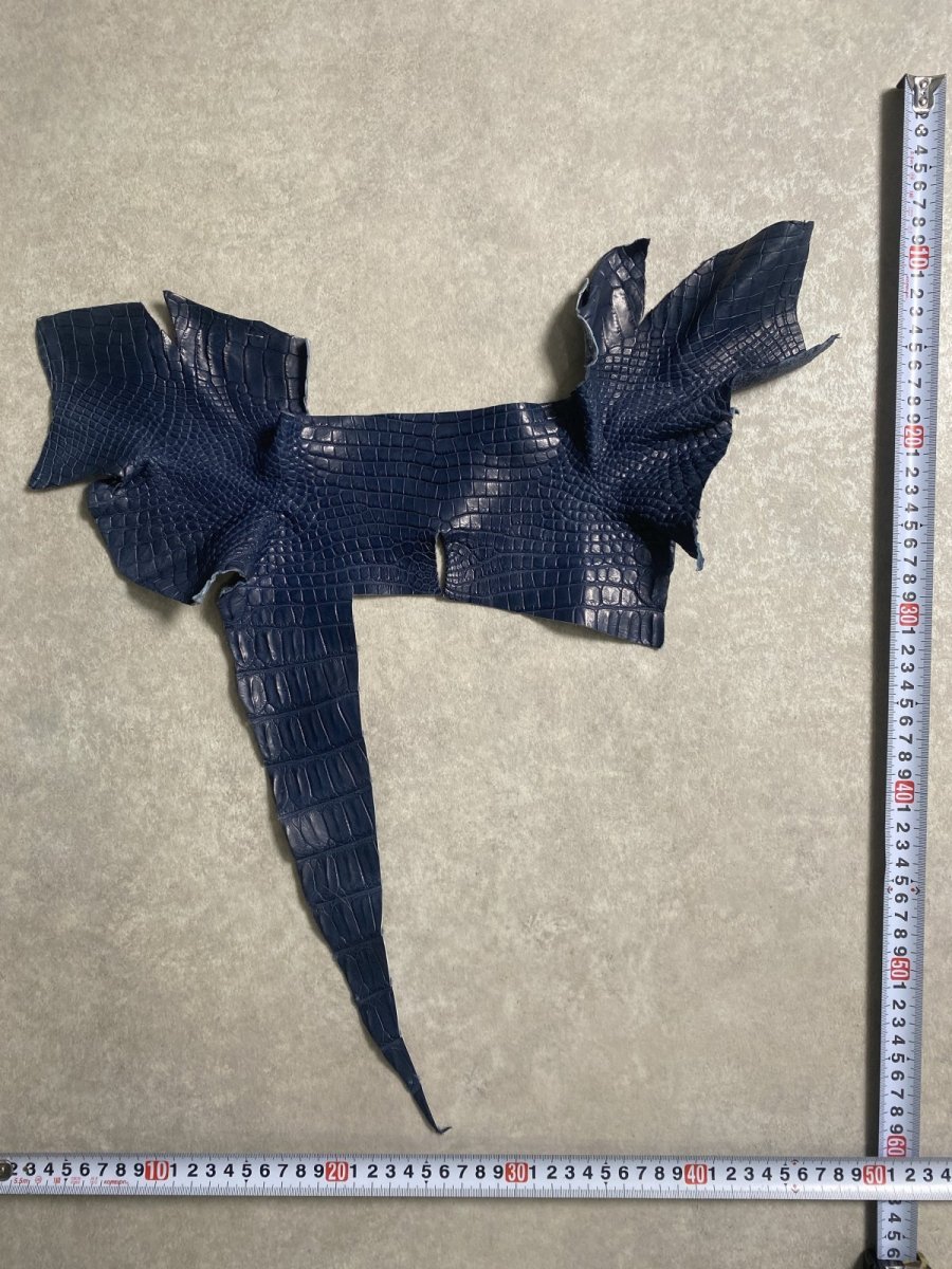 画像2: クロコダイル　ハギレ　エキゾチックレザー (2)