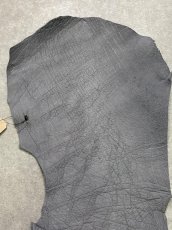 画像2: エレファントレザー　グレー　ゾウ革　象革　エキゾチックレザー (2)