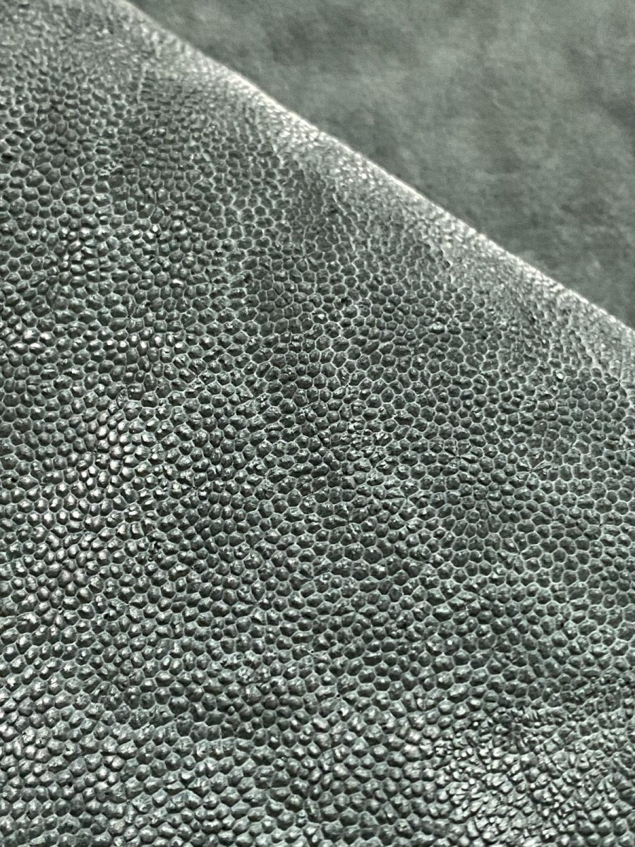 画像9: エレファントレザー　グリーン　ゾウ革　象革　耳　エキゾチックレザー (9)