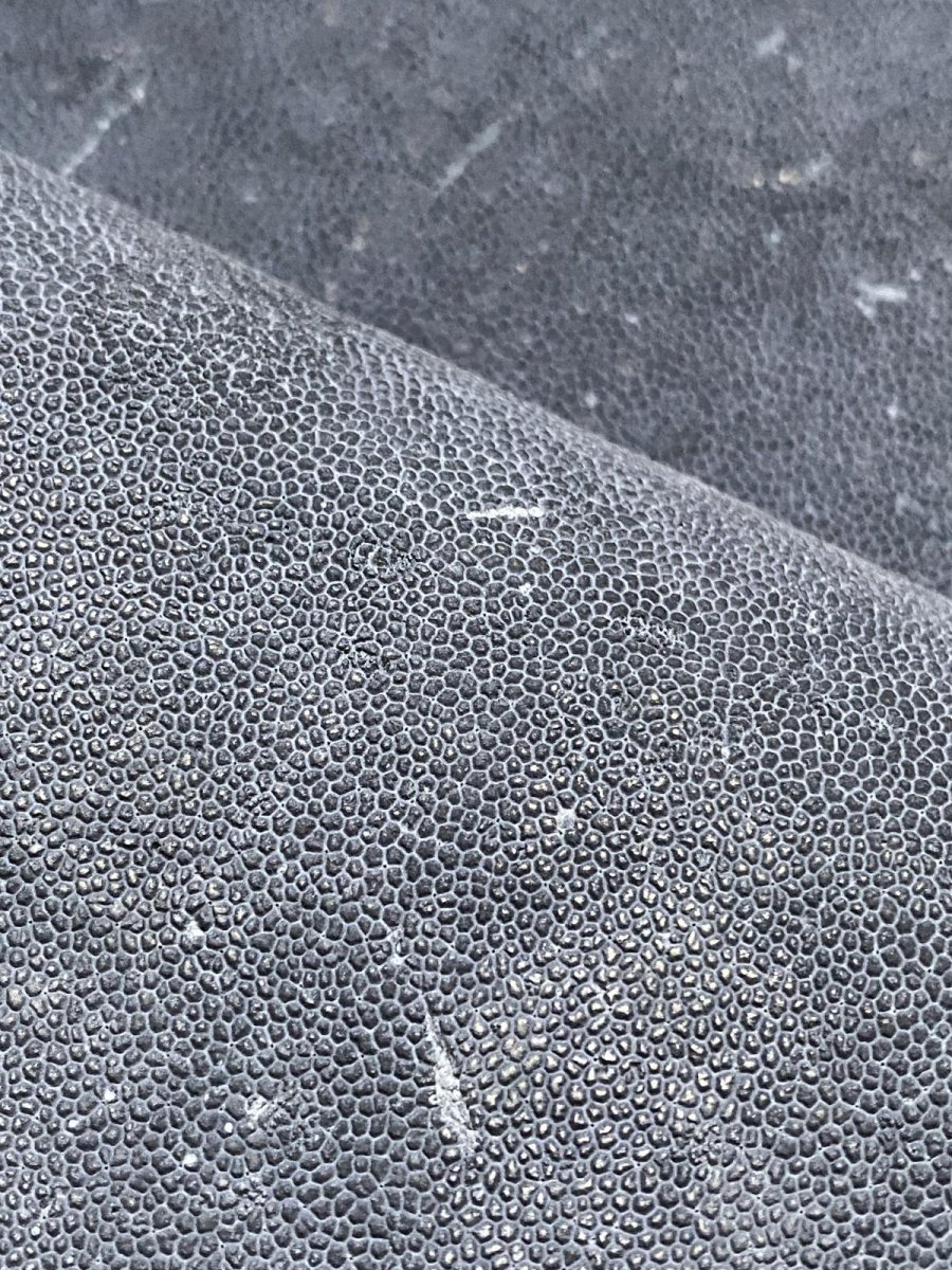 画像9: エレファントレザー　耳　ネイビー　ゾウ革　象革　エキゾチックレザー (9)