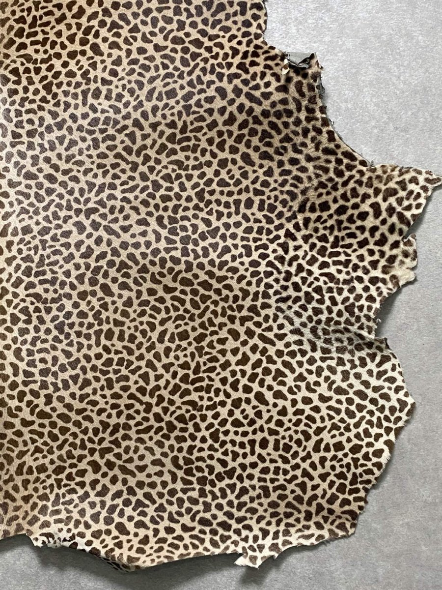 画像5: 牛 ヘアーカーフ　ブラウン　チーター柄　牛革毛付き　毛皮　牛カーフ毛付き (5)