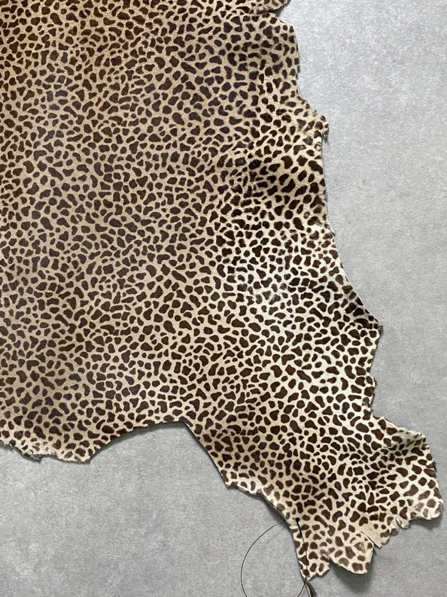 画像5: 牛 ヘアーカーフ　ブラウン　チーター柄　牛革毛付き　毛皮　牛カーフ毛付き (5)