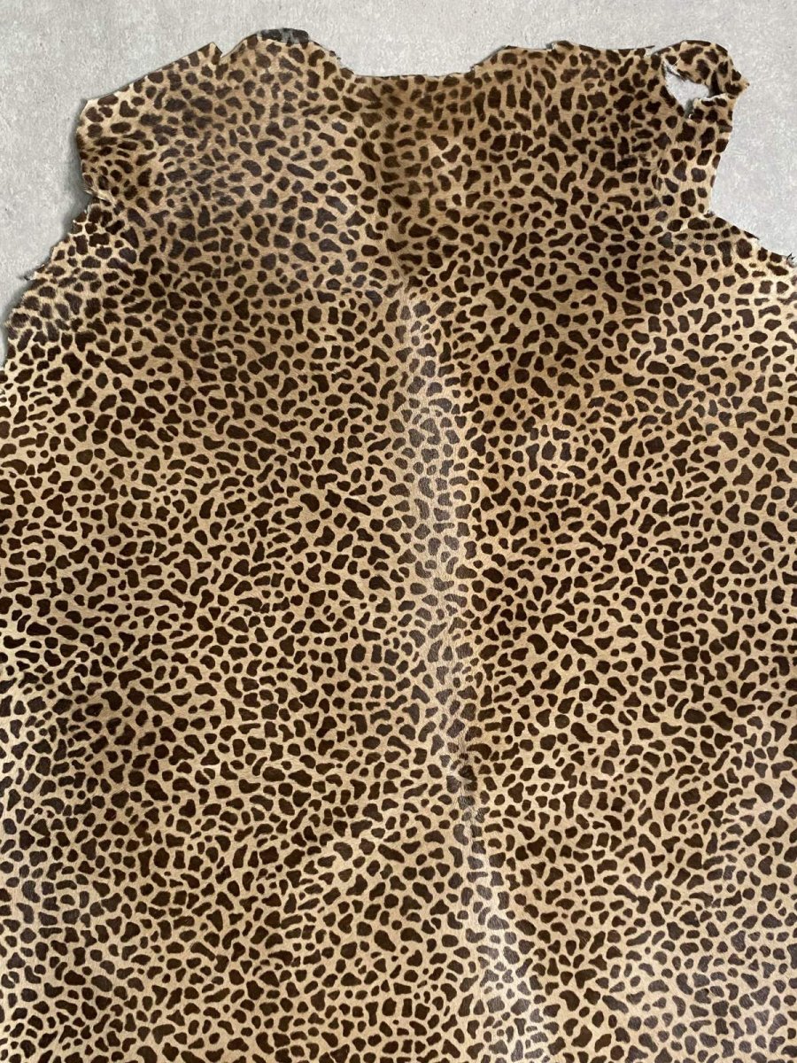 画像6: 牛 ヘアーカーフ　ブラウン　チーター柄　牛革毛付き　毛皮　牛カーフ毛付き (6)