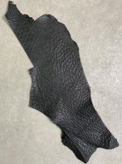 画像1: オーストリッチ革ハギレ　ブラック　ダチョウ革　 (1)