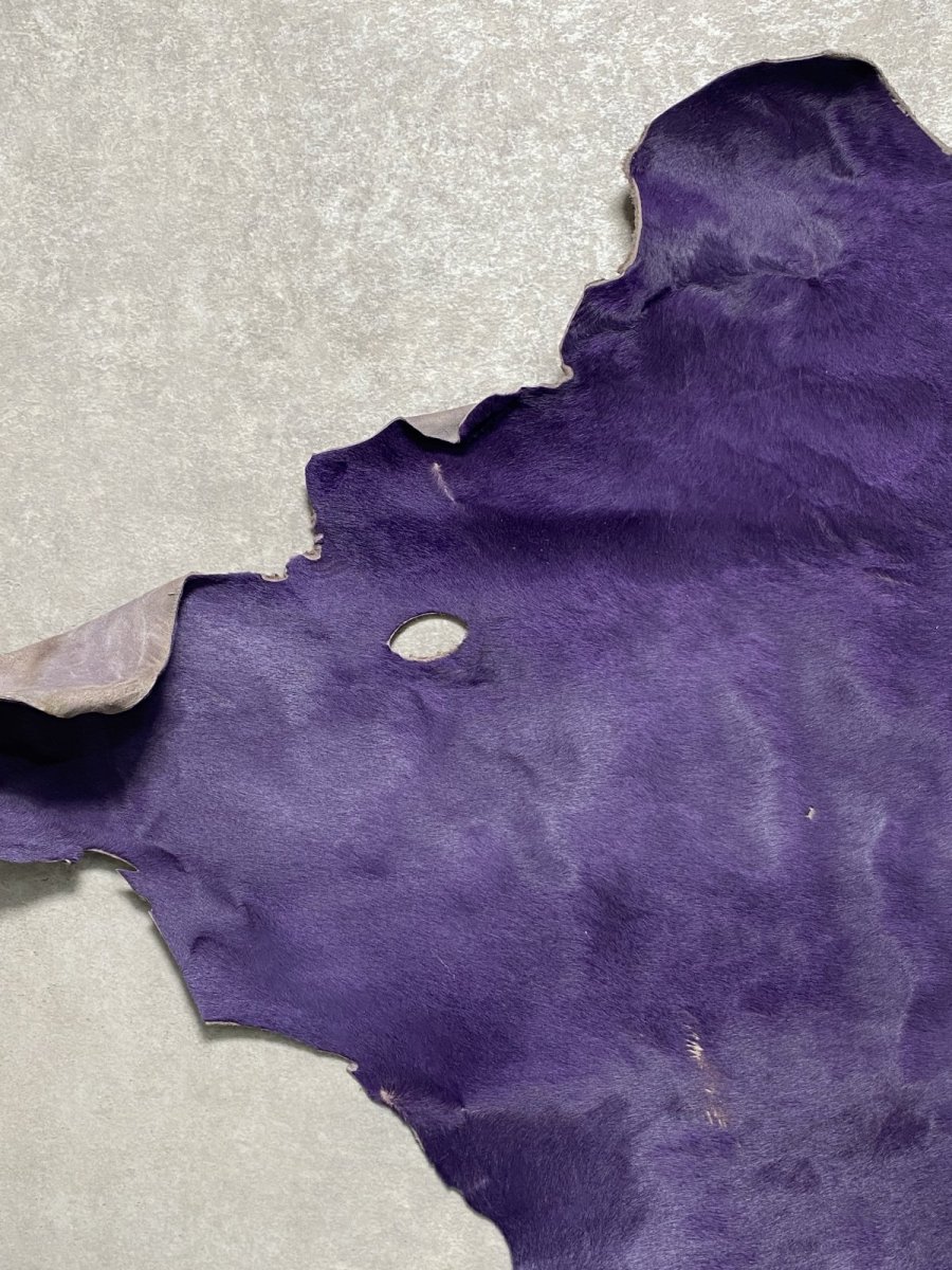 画像2: ヘアーカーフ パープル 毛皮 牛革 牛カーフ毛付き (2)