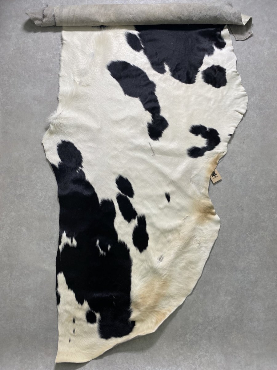 画像2: 牛  ヘアカウ　ナチュラル　ホルスタイン　毛皮　 (2)