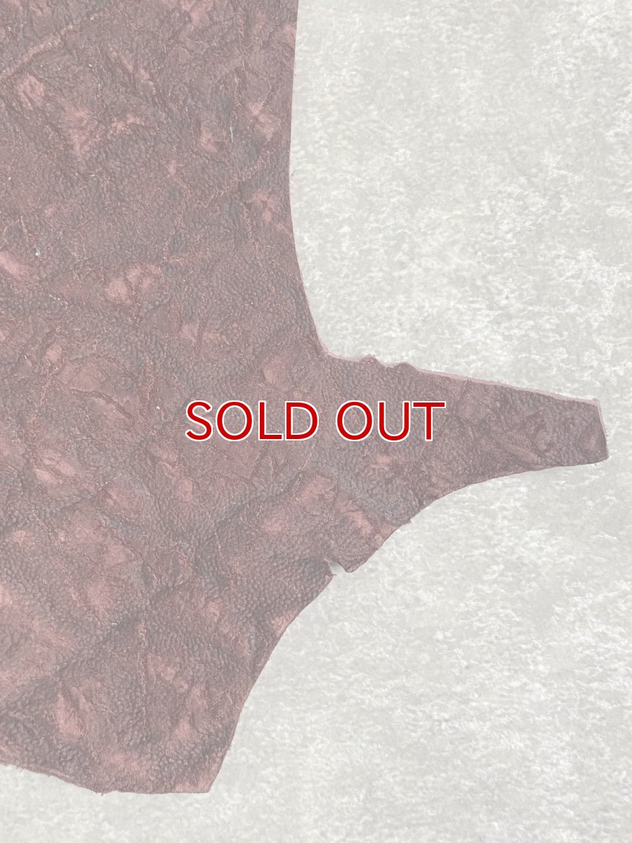 画像4: ヒポポタマス　カバ革　ボルドー　エンボス　ヒポレザー　かば革 ハギレ (4)