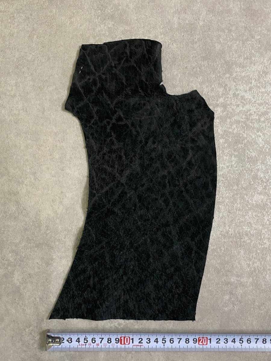 画像4: ヒポポタマス　カバ革　ブラック　エンボス　ヒポレザー　かば革 ハギレ (4)