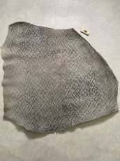 画像1: ヒポポタマス　カバ革　エンボス　グレー  ヒポレザー　かば革　型押し　 (1)