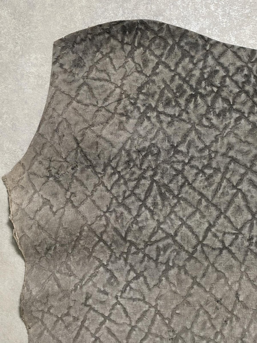 画像2: ヒポポタマス　カバ革　エンボス　グレー  ヒポレザー　かば革　型押し　 (2)