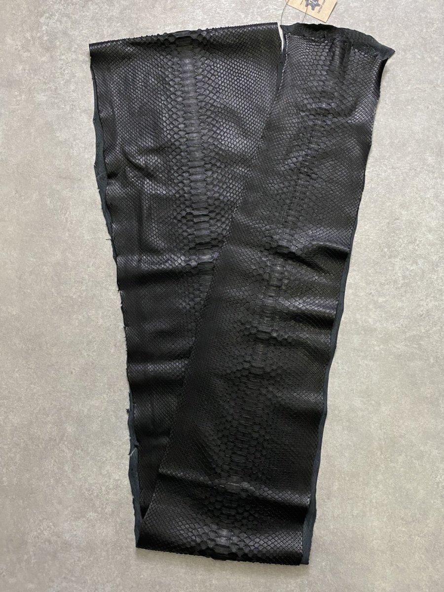 画像3: ダイヤモンドパイソン　ヘビ革　マットブラック  B/C　370cm　蛇革　エキゾチックレザー (3)
