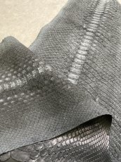 画像7: ダイヤモンドパイソン　ヘビ革　マットブラック  B/C　370cm　蛇革　エキゾチックレザー (7)