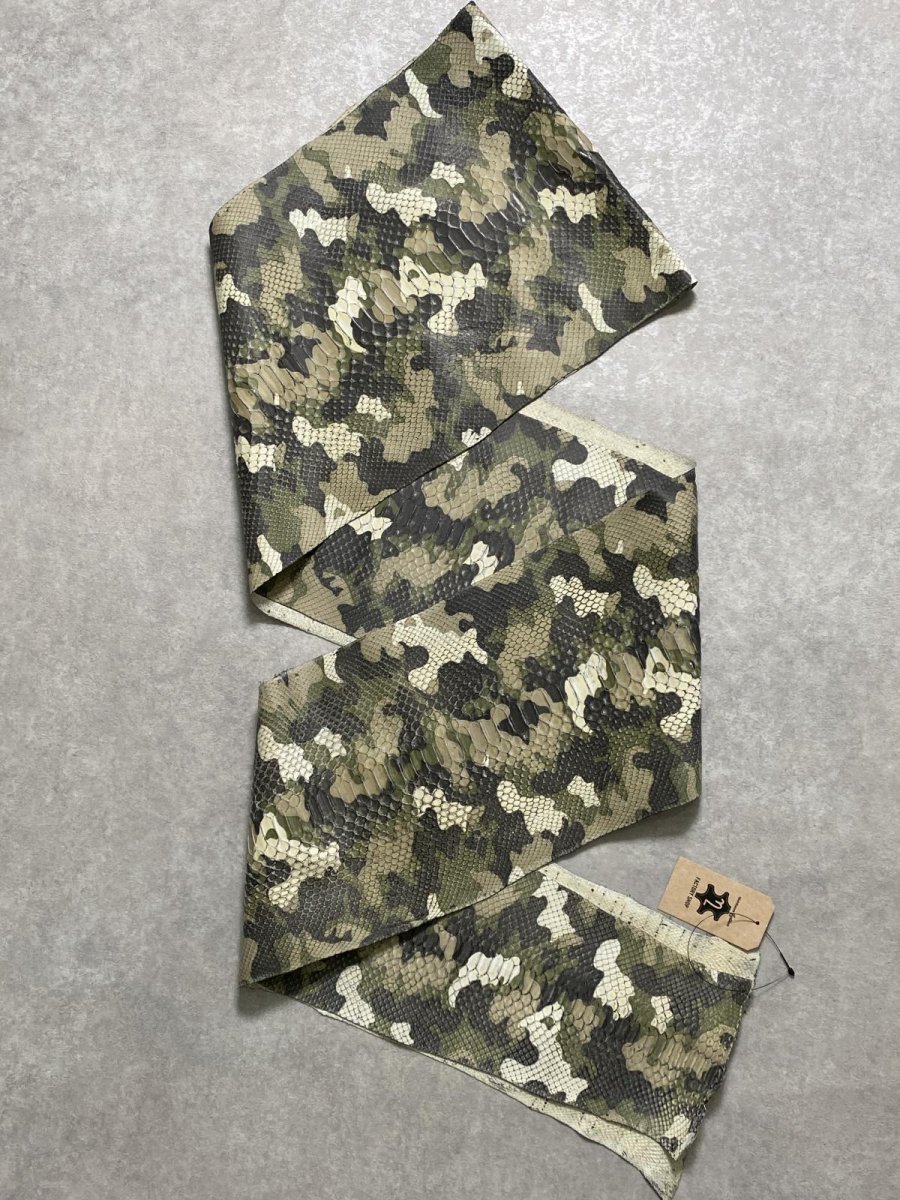 画像1: ダイヤモンドパイソン　ヘビ革　迷彩　ツヤなし  B/C　335cm　蛇革　エキゾチックレザー (1)