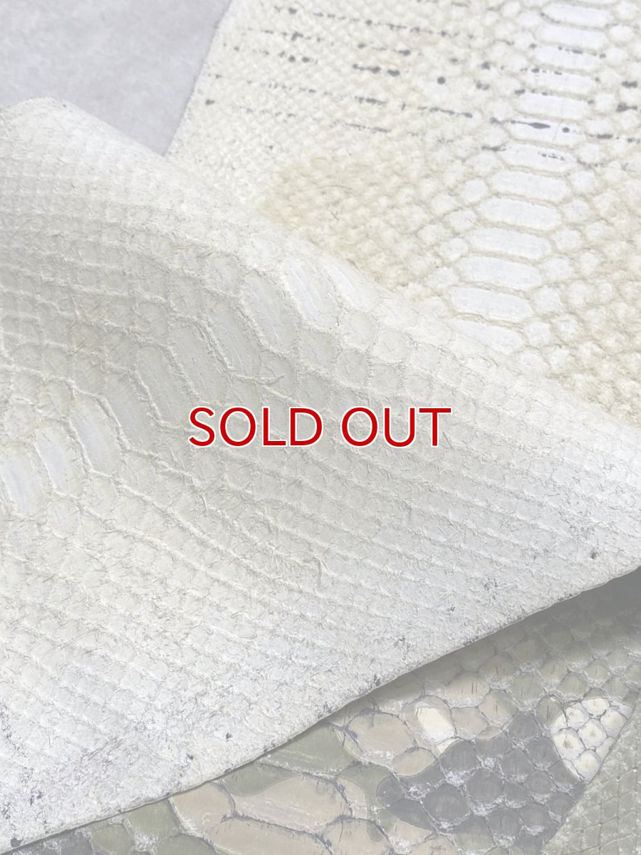 画像7: ダイヤモンドパイソン　ヘビ革　迷彩　ツヤなし  B/C　335cm　蛇革　エキゾチックレザー (7)