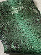 画像4: ダイヤモンドパイソン　ヘビ革　グリーン  B/C　305cm　蛇革　エキゾチックレザー (4)