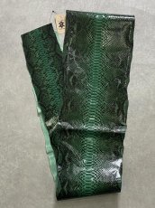 画像2: ダイヤモンドパイソン　ヘビ革　グリーン  B/C　305cm　蛇革　エキゾチックレザー (2)