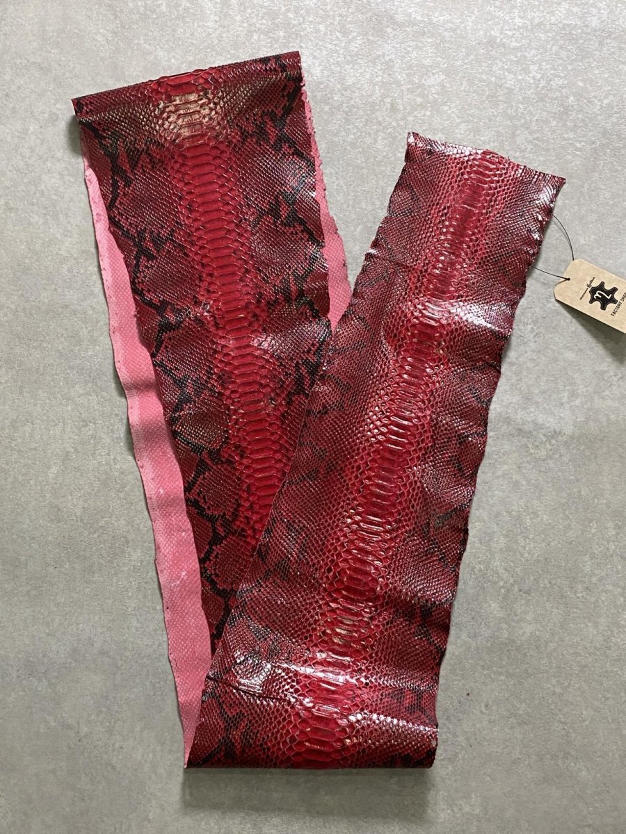 画像3: ダイヤモンドパイソン　ヘビ革　レッド  B/C　264cm　蛇革　エキゾチックレザー (3)