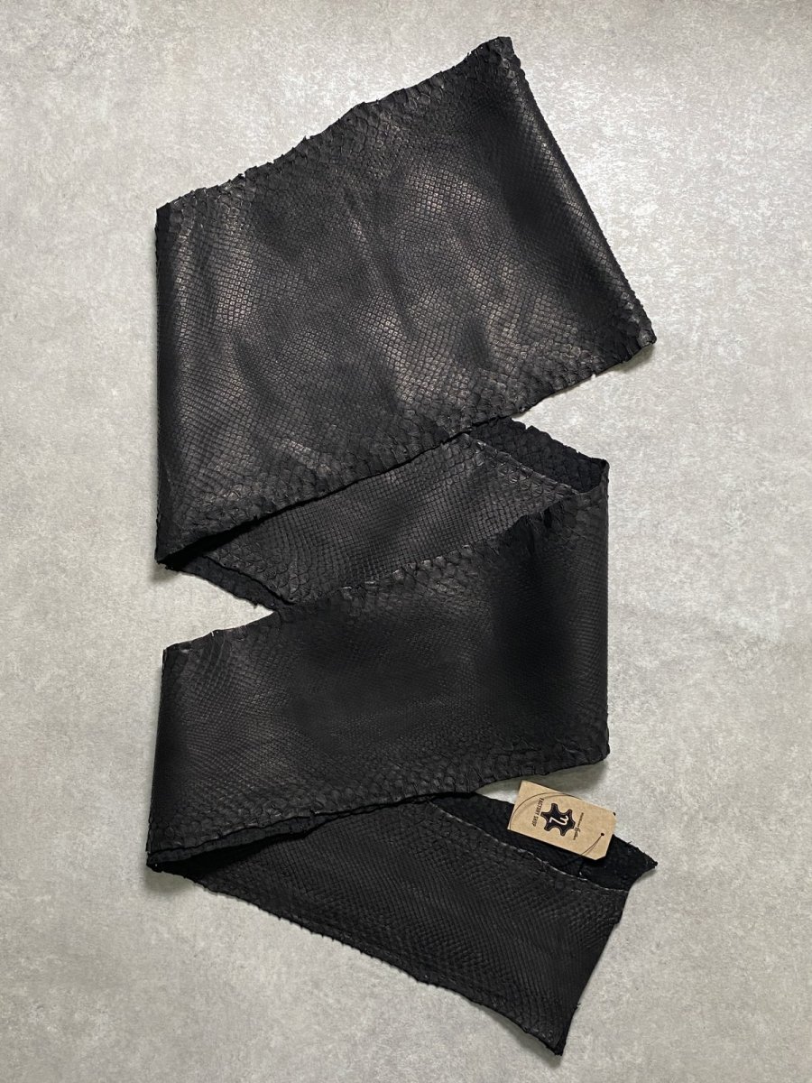画像1: ダイヤモンドパイソン　ヘビ革　マットブラック  F/C　345cm　蛇革　エキゾチックレザー (1)