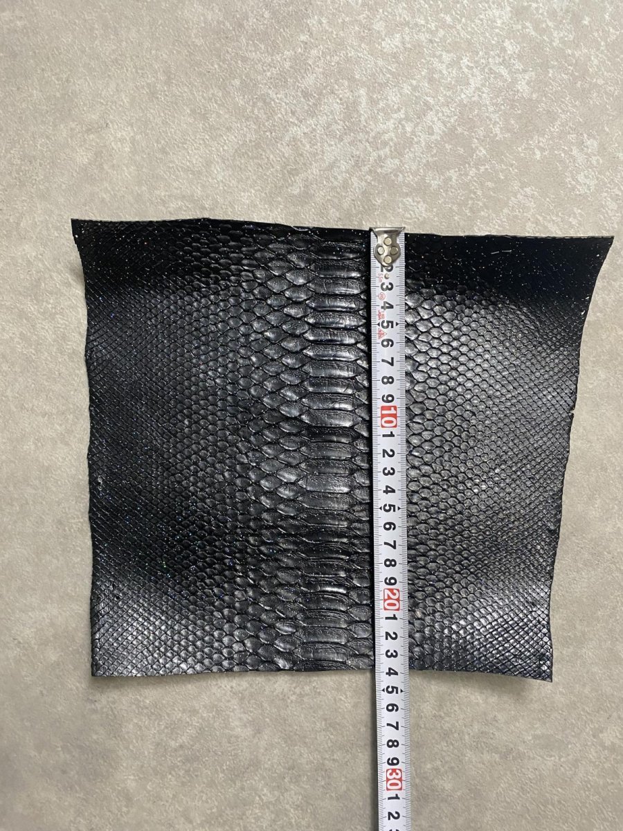 画像5: パイソンレザー　ヘビ革　ラメブラック　ハギレ (5)