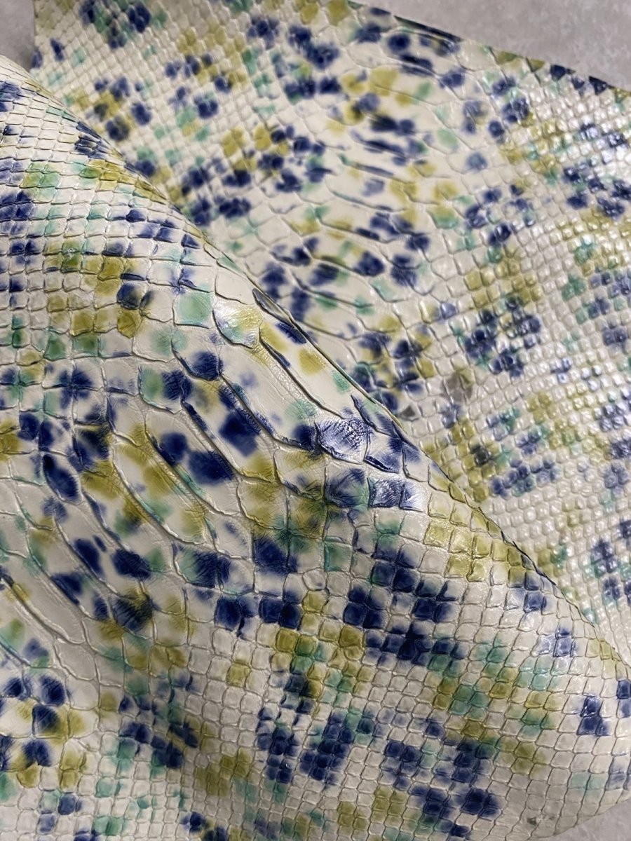 画像3: パイソンレザー　ヘビ革　ドット柄　ハギレ (3)