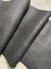 画像2: ダイヤモンドパイソン　ヘビ革　マットブラック  F/C  251cm　蛇革　エキゾチックレザー (2)