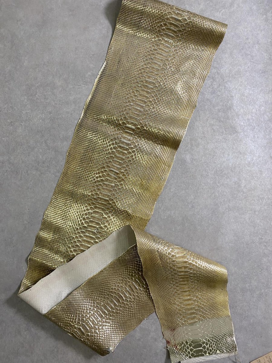 画像4: ダイヤモンドパイソン　ゴールド吟スリ　370cm　ヘビ革 (4)