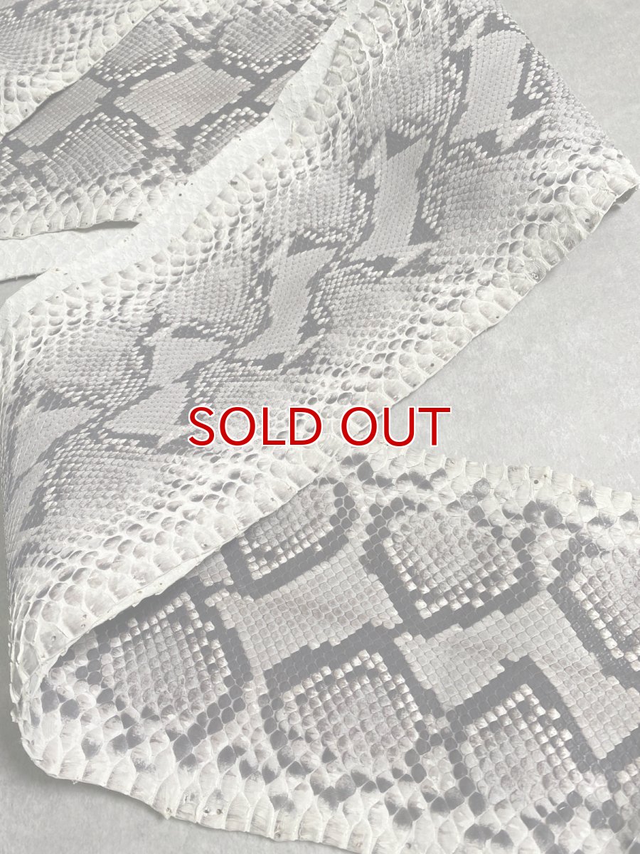 画像5: ダイヤモンドパイソン　ヘビ革　ナチュラル　ツヤなし  F/C　372cm　蛇革　エキゾチックレザー (5)