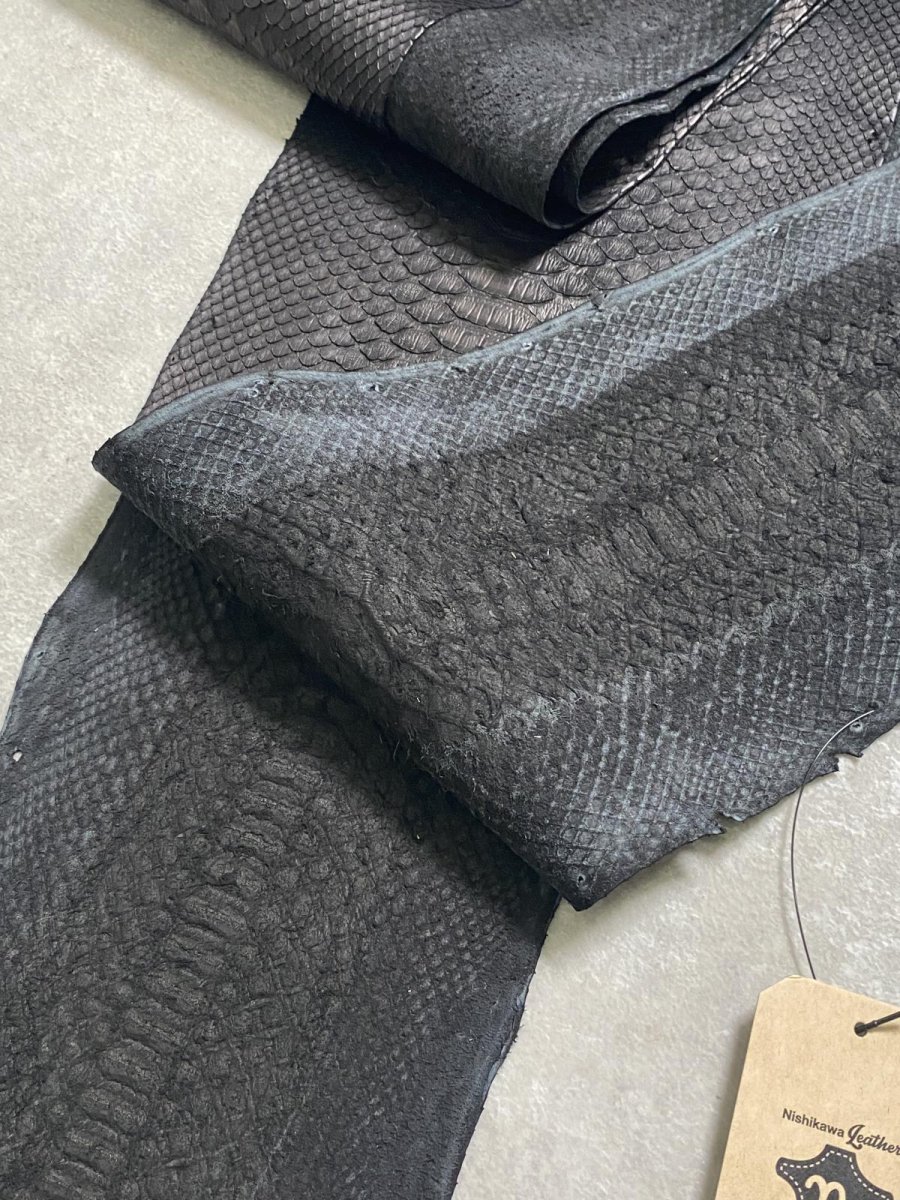画像7: ダイヤモンドパイソン　ヘビ革　マットブラック  B/C　350cm　蛇革　エキゾチックレザー (7)