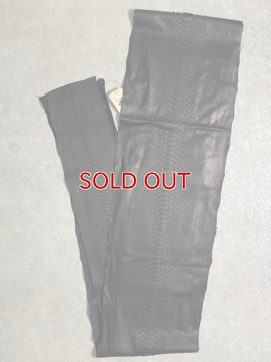 画像3: ダイヤモンドパイソン　ヘビ革　マットブラック  B/C　350cm　蛇革　エキゾチックレザー (3)