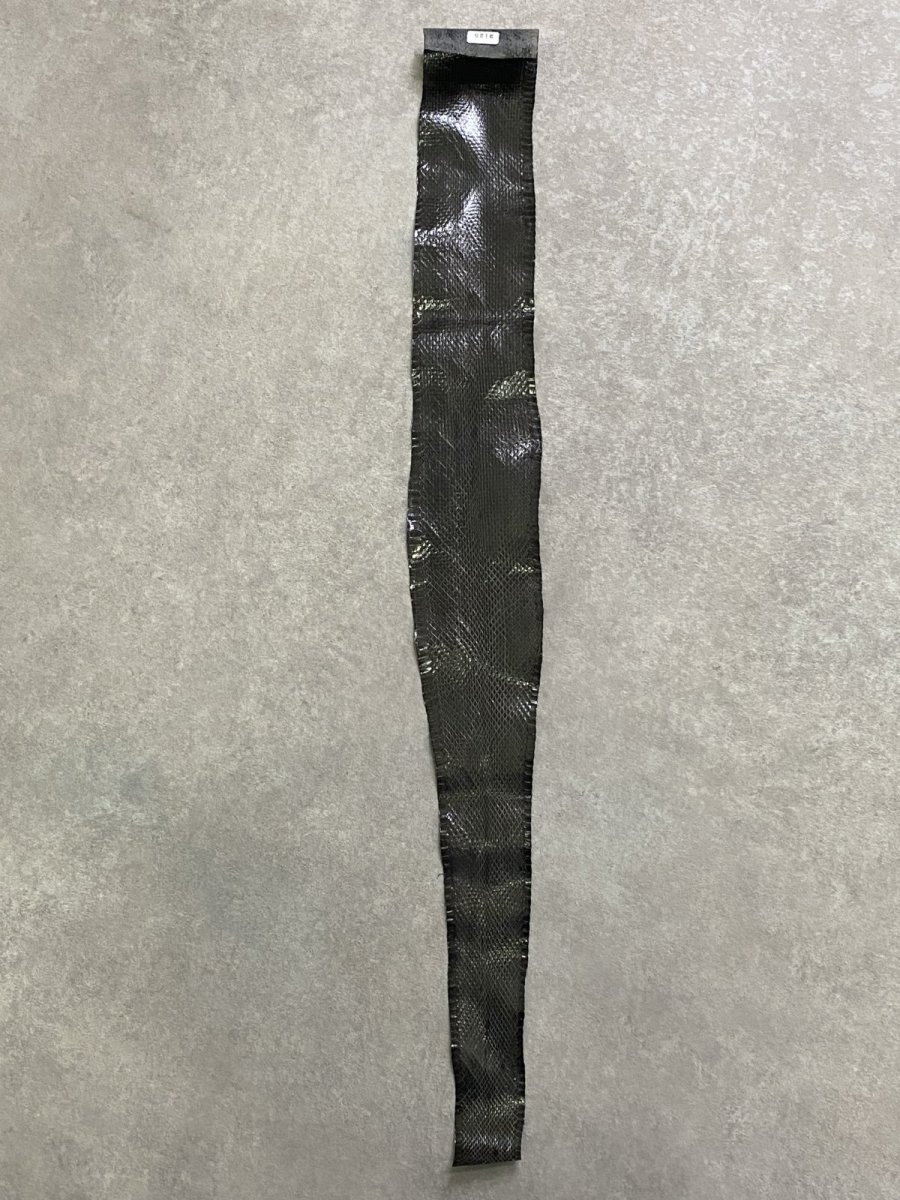 画像2: コブラ革 グレー 85cm ヘビ革 蛇革 スネーク (2)