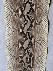 画像2: ダイヤモンドパイソン　ヘビ革　ナチュラル  F/C　314cm　蛇革 (2)