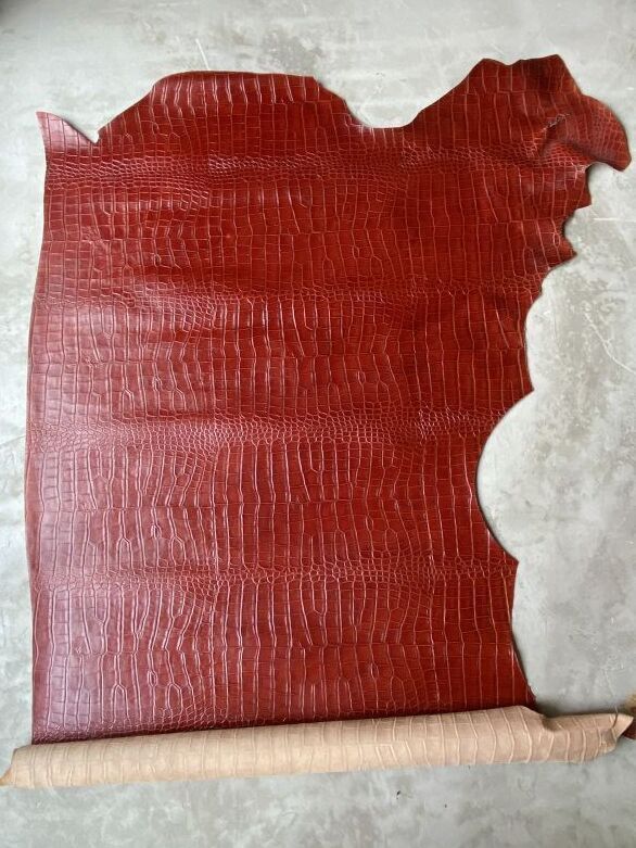牛革 クロコダイル型押し 赤茶 レザークラフト - レザークラフト材料と  