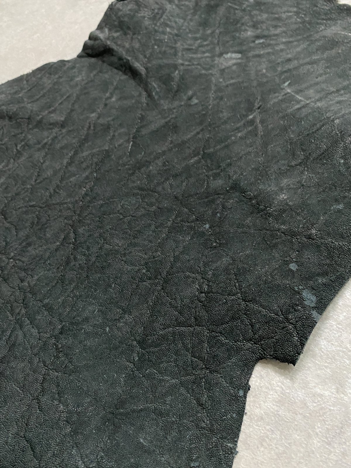 エレファントレザー ブラック ゾウ革 象革 エキゾチックレザー 